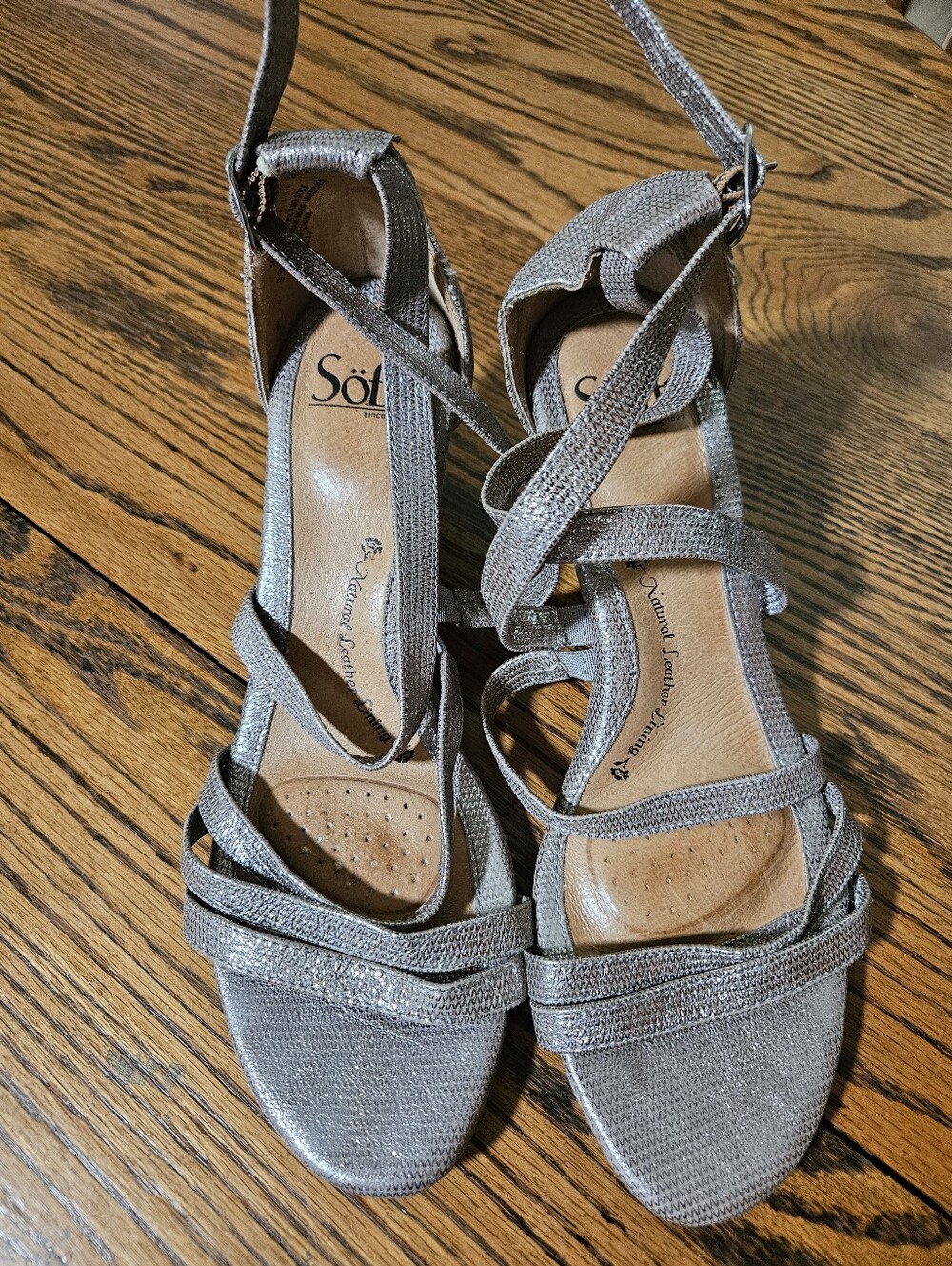 Sofft Metallic Silver Strappy Wedge Sandals Comfort Heel 9.5M